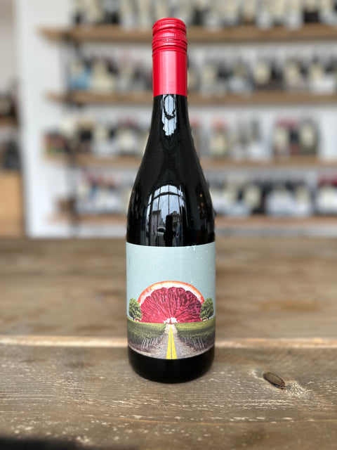 natural-red-wine-merlot-cabernet-sauvignon-Romania