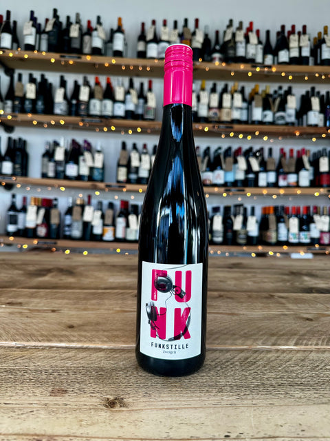 Funkstille Zweigelt, Niederösterreich, Austria, 2024